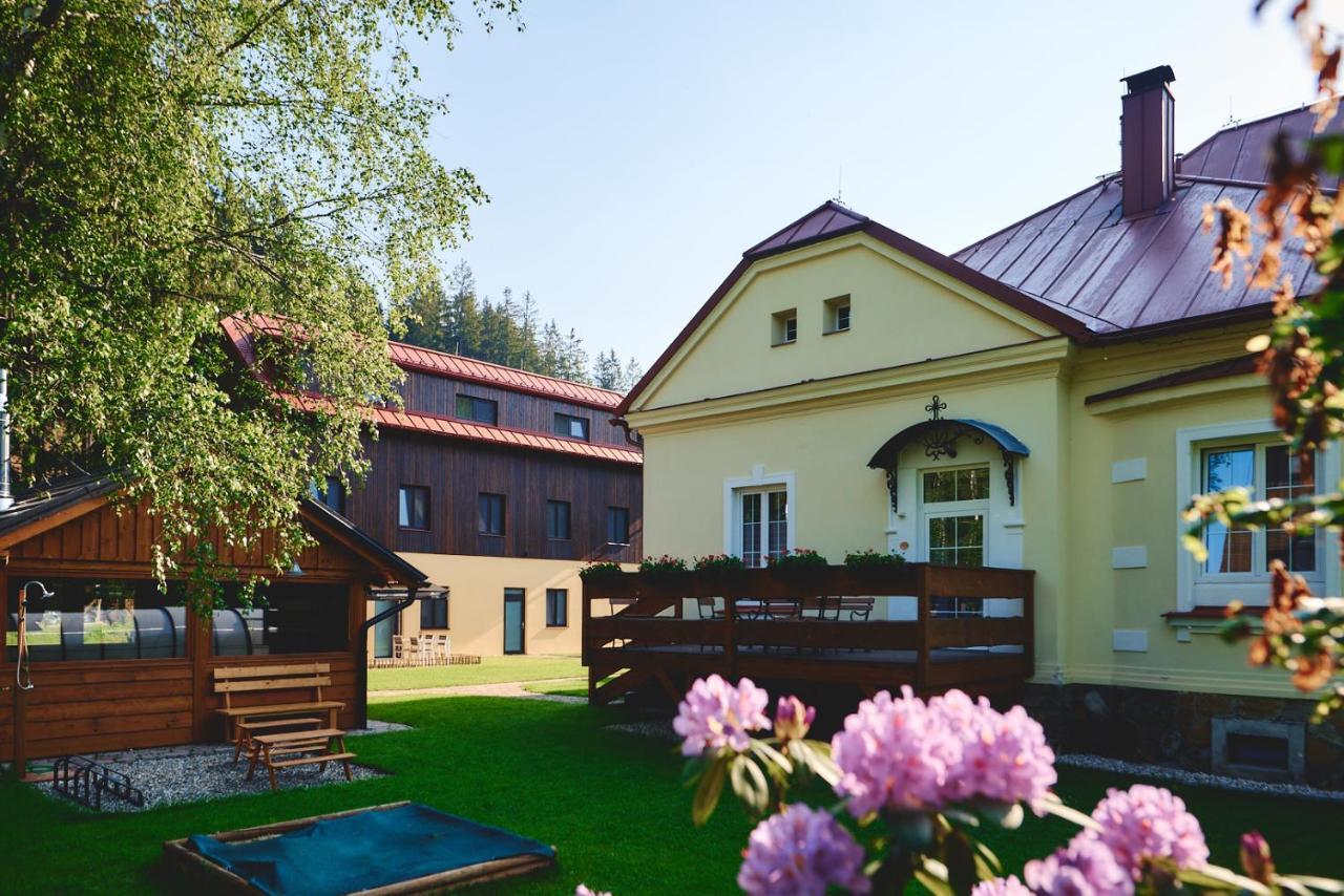 Stodola Na Bile Aparthotel Bila  Bagian luar foto